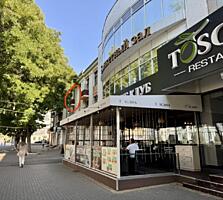 Сталинка, самый центр, 69.5 кв. м., начат капитальный ремонт