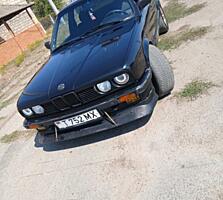 Продам БМВ Е 30