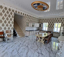 Продам 2-х этажный дом с ремонтом на п.Котовского