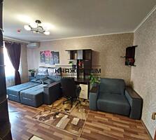 Продаж 1-кімнатної вул.Єлизавети Чавдар буд.34. Площа :41/17/8 кв.м. .