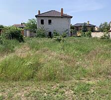 Продам дом в Лесках на 5,5 сотках земли. Дом от строителей, построен .