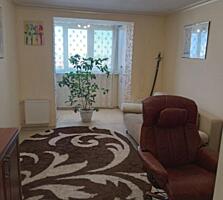 35591. Продаётся двухкомнатная квартира на ул. ...