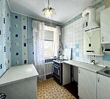 Продаю 1к квартиру поруч з площею Перемоги