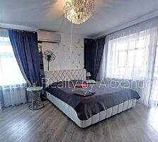 Палия: потрясающая 4к квартира с видом на море в начале п. Котовского!