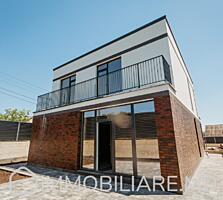 Casă cu 2 niveluri, com. Colonița Vă propunem spre vânzare casă cu 2 .