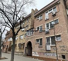 Пропонується до продажу 3-х кімнатна квартира на вул. Почайнинська ...