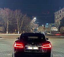 Меняю Теслу на квартиру, желательно в Тирасполе. ИЛИ НА АВТО