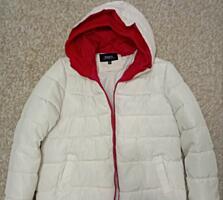 Продам женскую куртку