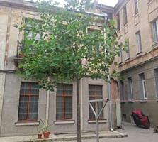 35633 Продам просторную комнату в центре города ...