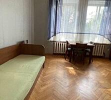 Двухкомнатная квартира на Малом фонтане пр. Гагарина сталинка