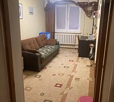 Трехкомнатная. Кировский. 4/5. Середина.