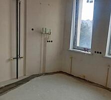 Продам 2 комнатную квартиру в центре Таирово.