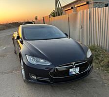 Tesla Model S 85 KWh