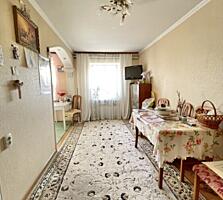 6219. Продам 4-х комнатную квартиру в р-не ...