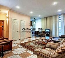 Продается 2 к.кв. в центре, возле Хрещатика, по ул. Бассейная 7, 56 ..