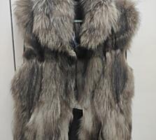 Меховая жилетка