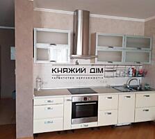 Двухуровневая квартира, ул. А. Ахматовой, 27-28 этаж 28 этажного ...