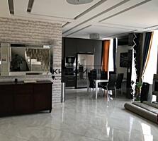 Продается отличная 4-х комнатная квартира в ЖК Комфорт Таун ул. ...