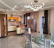 Продается 2-этажная меблированная квартира.Клубный дом в парковой ...