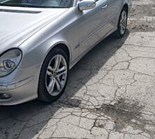 Продам Мерседес w211 2006г