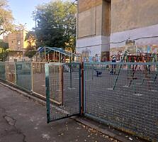 35758. Продаётся квартира на улице ...