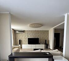 Продам квартиру 83.7 кв. м., 9/10, новый дом, ул. Зоопарковая.