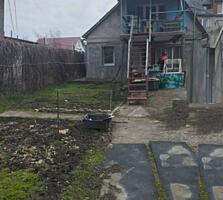 Предлагается к продаже двухэтажный дом в Крижановке. Состояние жилое, 