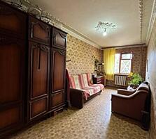 Квартира в чудовому районі - центр Черемушек. 4/5. 59/40/6.