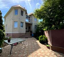 Продам шикарный 2-х этажный дом на ул. Ромашковая