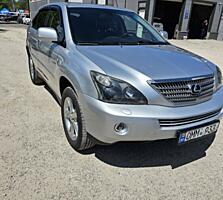 Срочно продам Lexus rx400h
