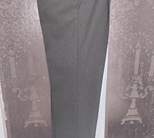 Костюм новый 52 р.