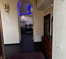 21227 Продажа трехкомнатной квартиры в Центре ...