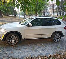 БМВ. Х5. 2012 3.5 дизель 225 км. Обмен. Торг. Обмен на недвижимость.