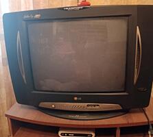 Продам телевизор 200