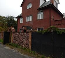 БЕЗ КОМІСІЇ! Продається 3-х поверховий будинок 4 км. від м. ...