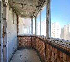 В продаже 2 комнатная квартира 63м2 на Эвгения Чикаленка. Квартира в .