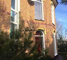 Дом на берегу озера с выходом на пляж 300 кв.м., 2 этажа, Славутич 6 .