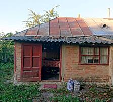 Півбудинку в Шамраівці. 27 соток. Фундамент під новий будинок.