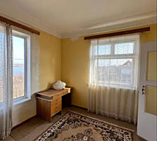 Продам двухэтажный дом с участком, Вапнярка.