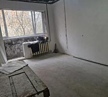 32131 Продам 2-комнатную чешку .на Таирова. ...