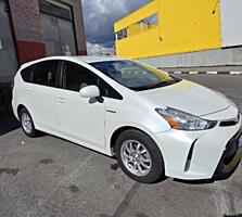 Toyota Prius V 2015
