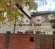 Продаж будинку 160 м2 в Солом&#039;янському р-ні Києві. Перший поверх 