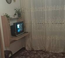 В продаже комната в коммунальной квартире. В комнате натяжной ...