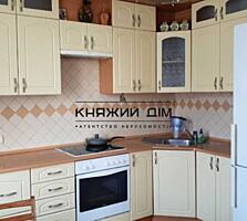 Продаж роздільної 2-х к.кв. на вул. Академіка Булаховського 5Г, ...