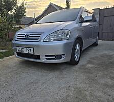 Toyota Avensis Verso (нейтральные номера)