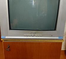 Телевизоры ГолдСтар и Шиваки на разборку по 100 руб.