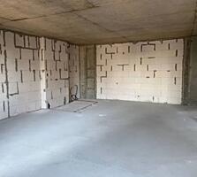 34103. Продаётся просторная трёхкомнатная ...