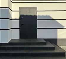 Стильный дом мансардного типа Два уровня с участком