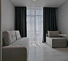 Продается стильная квартира-студия с дорогим дизайнерским ремонтом в .