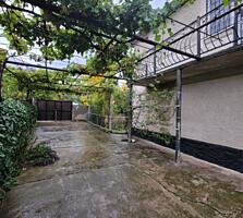 Продаётся 2-этажный дом, в центральной части Тирасполя